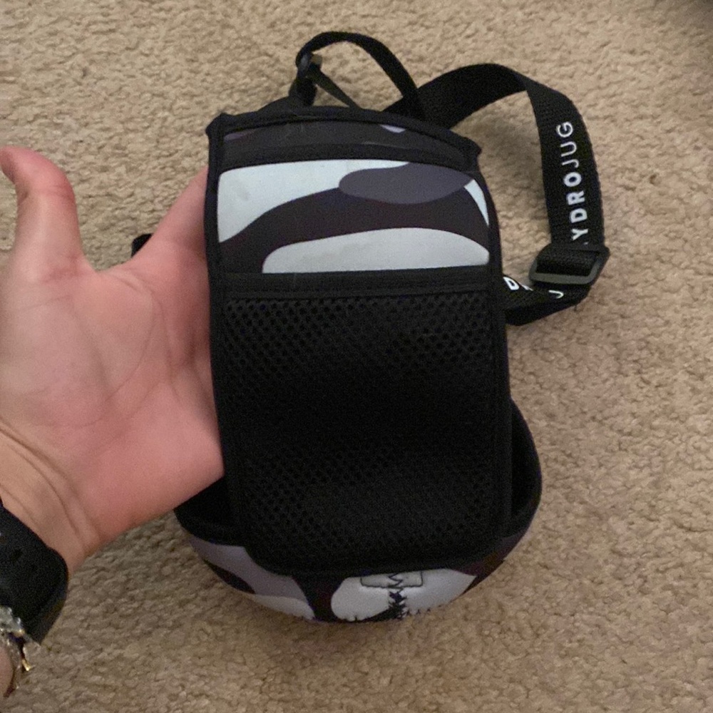 Hydro jug sleeve